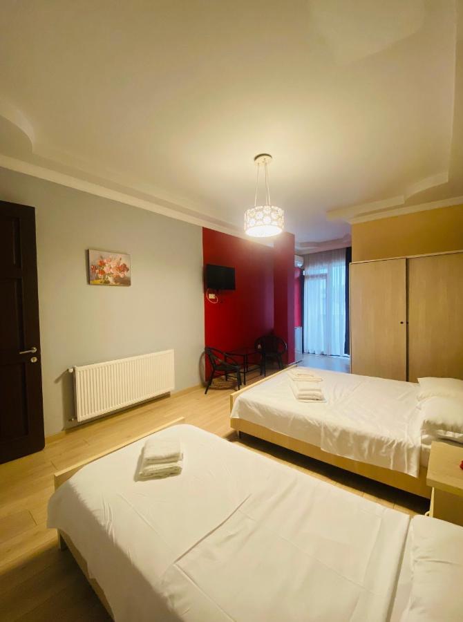 Hotel Phaliashvili Batumi Exterior photo