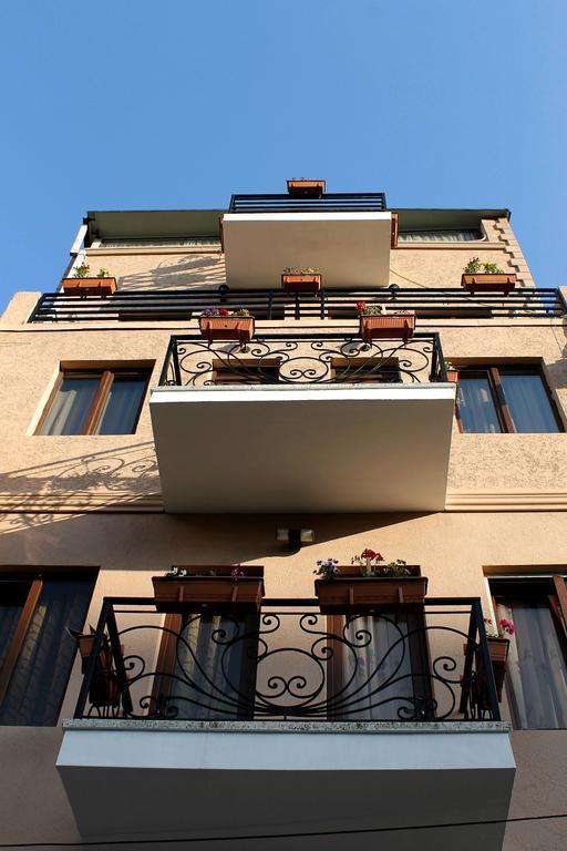 Hotel Phaliashvili Batumi Exterior photo