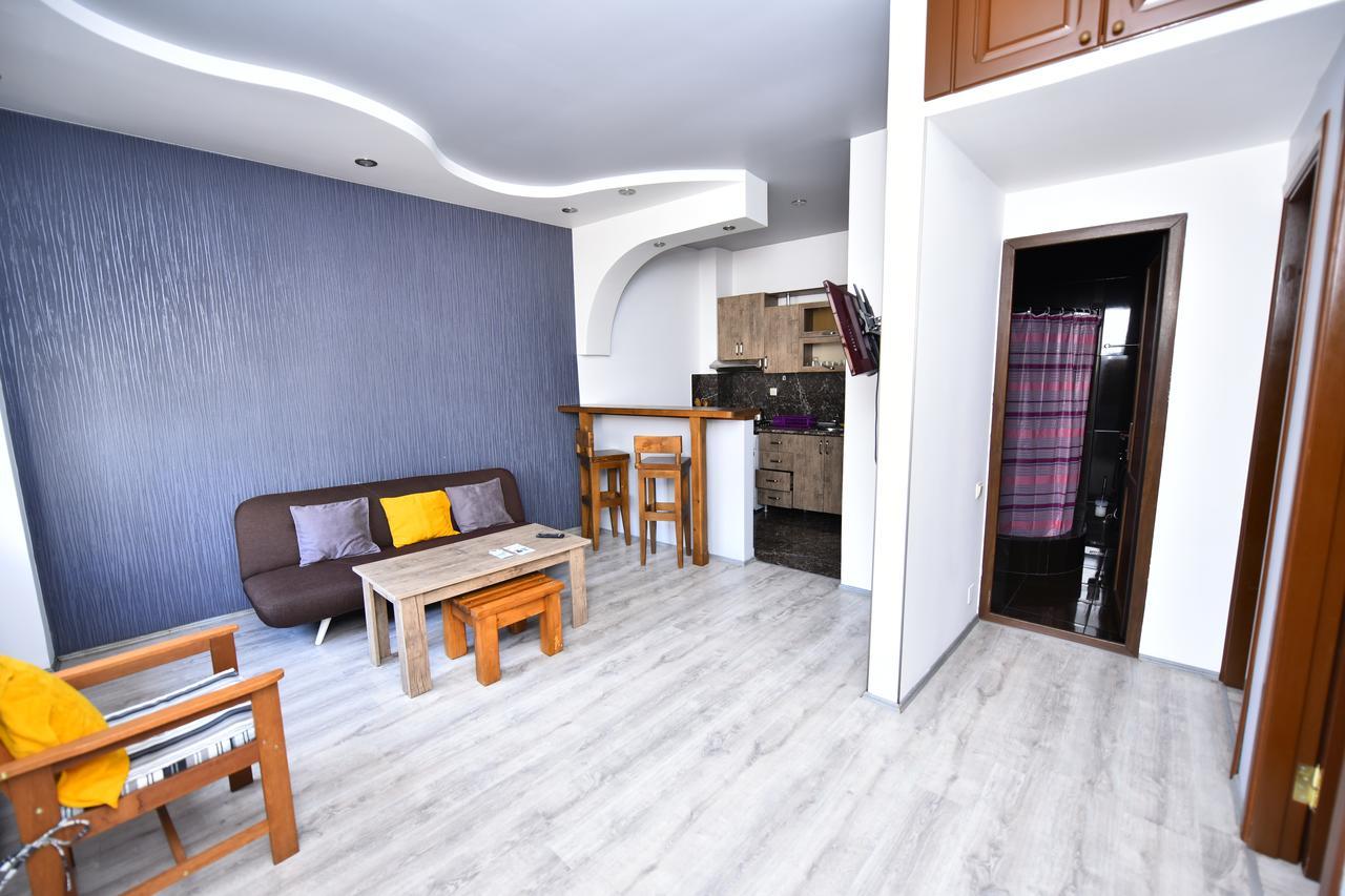 Hotel Phaliashvili Batumi Exterior photo