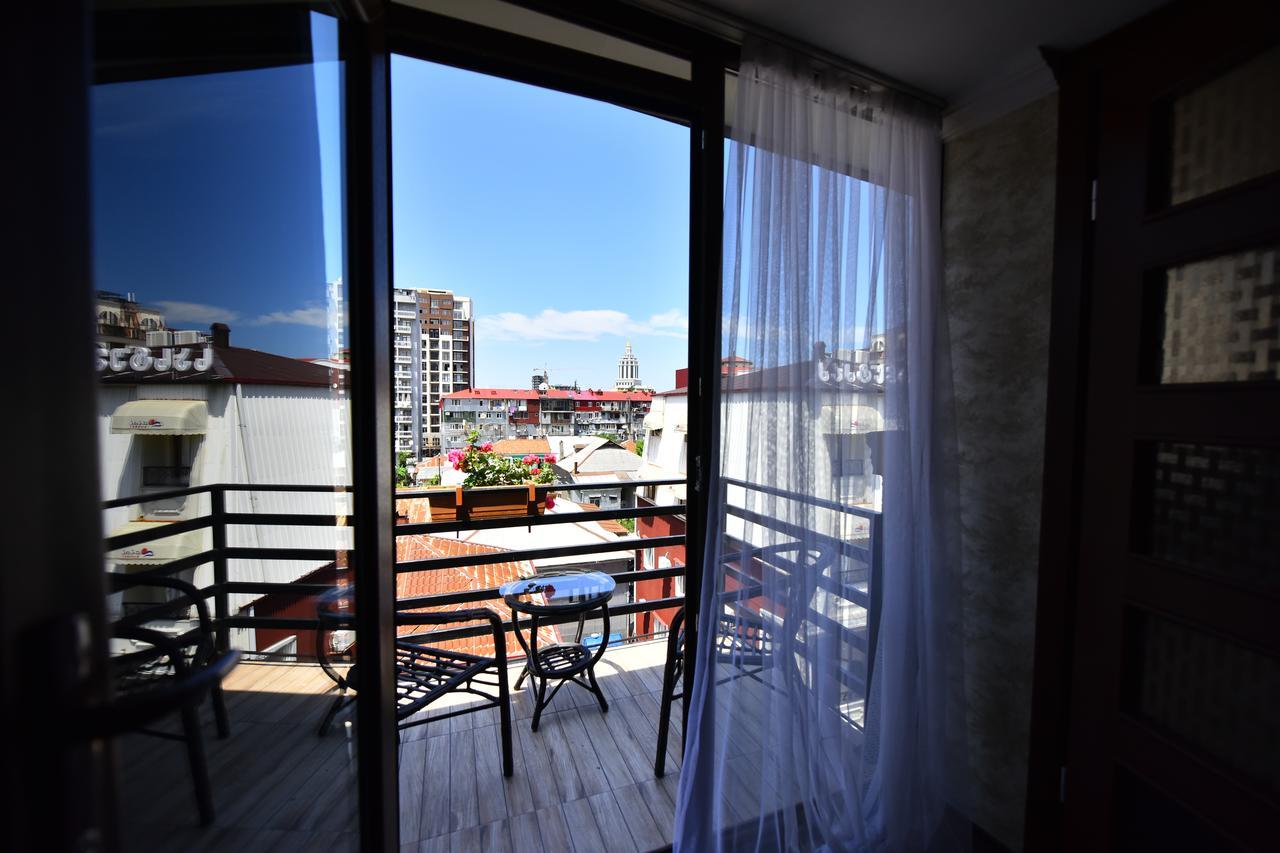 Hotel Phaliashvili Batumi Exterior photo
