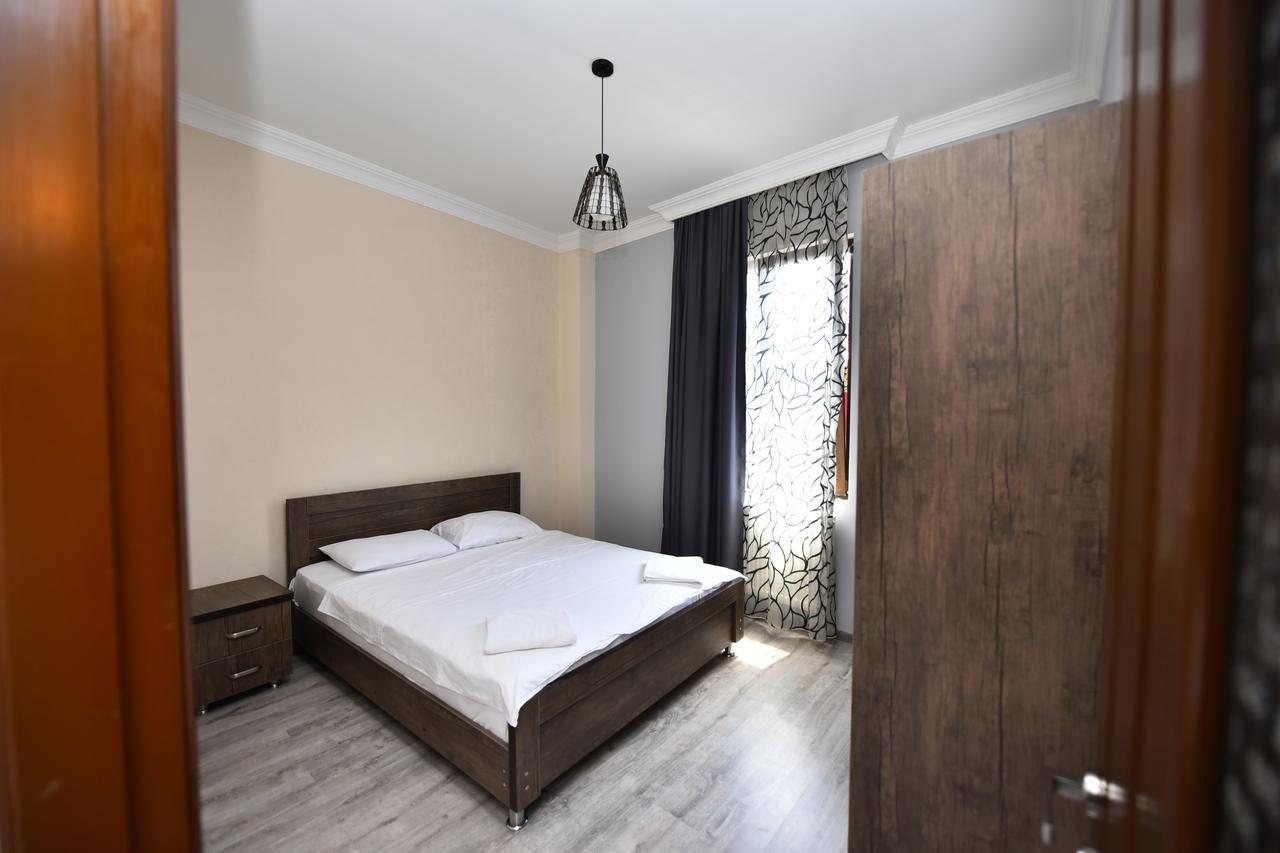 Hotel Phaliashvili Batumi Exterior photo