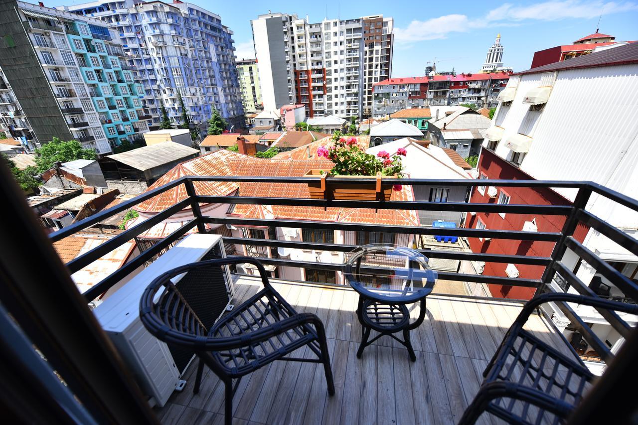 Hotel Phaliashvili Batumi Exterior photo