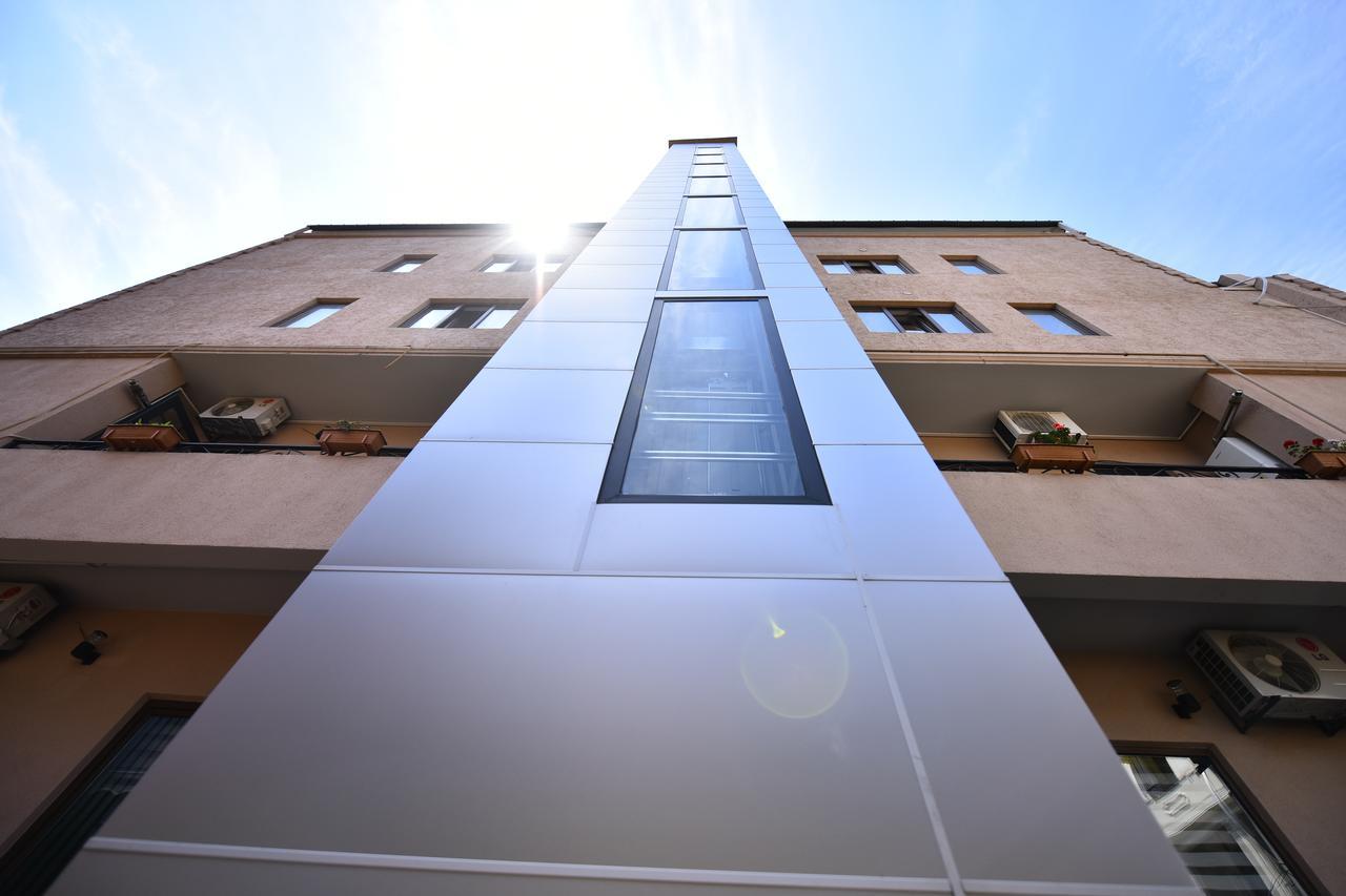 Hotel Phaliashvili Batumi Exterior photo